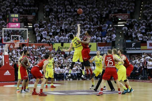 在短视行为 在短视行为