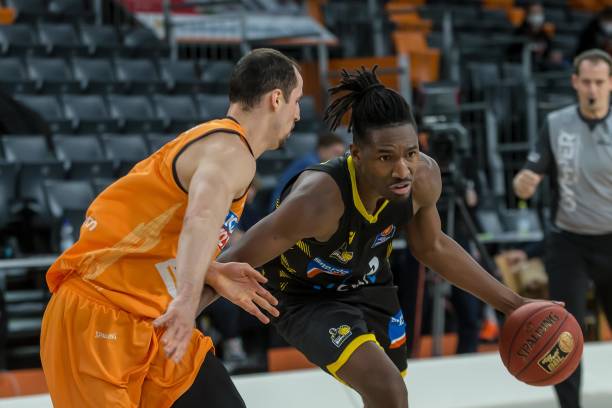 多方面的经 多方面的经