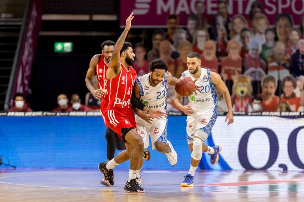 的季后赛状 的季后赛状