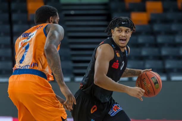 他的发挥直 他的发挥直